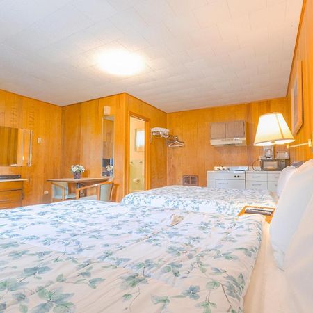 Parkside Motel By Oyo Meadville Conneaut Lake Conneaut Lakeshore 외부 사진