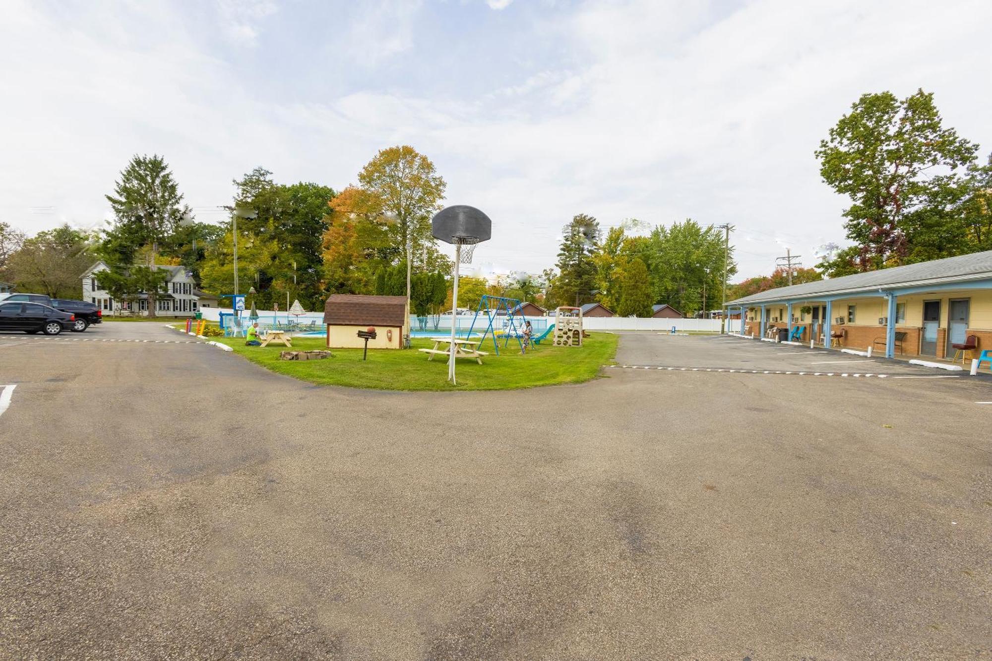 Parkside Motel By Oyo Meadville Conneaut Lake Conneaut Lakeshore 외부 사진